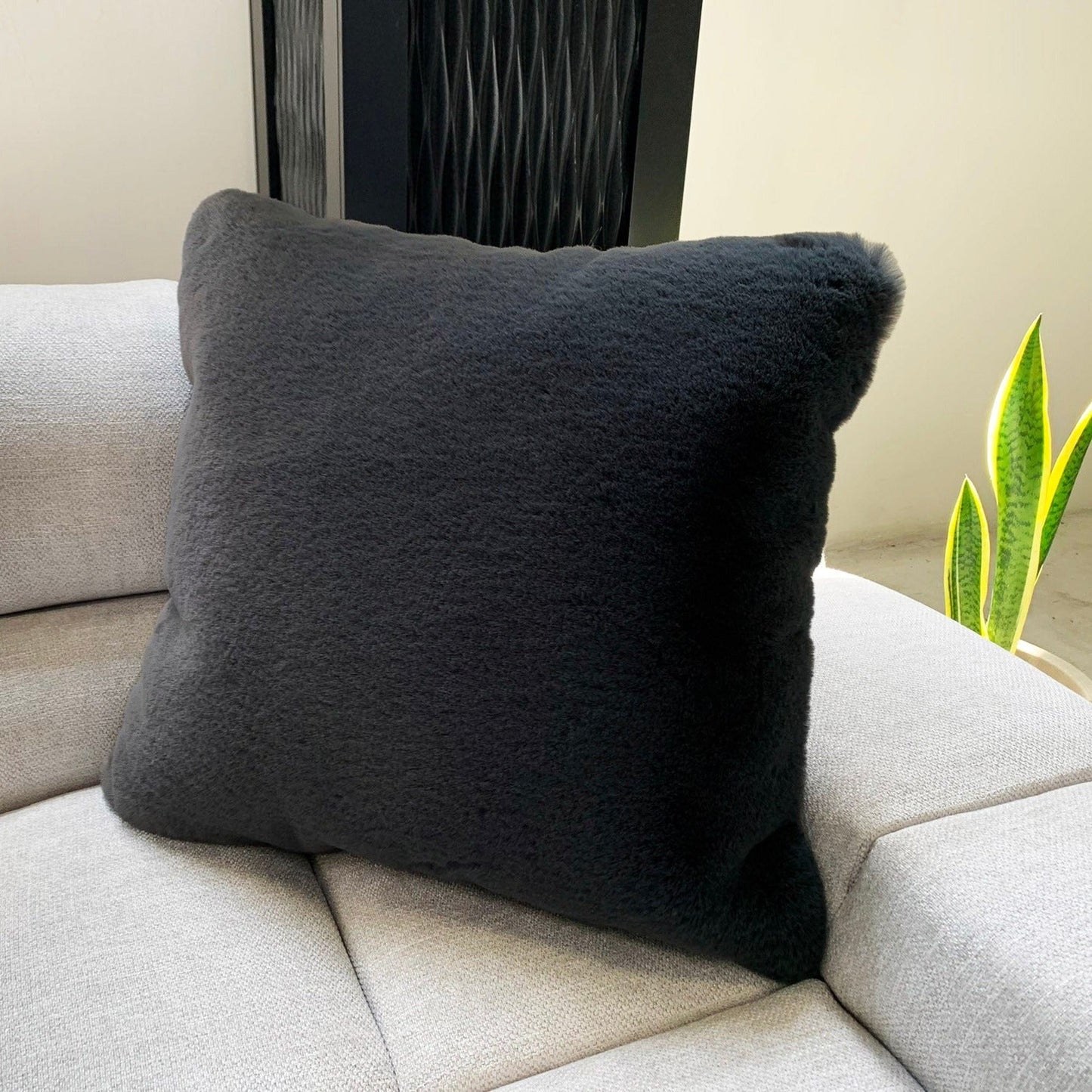 Modern Soft Luxury Chinchilla Feel Faux Fur Pillow by Rug Factory Plus - Rug Factory Plus