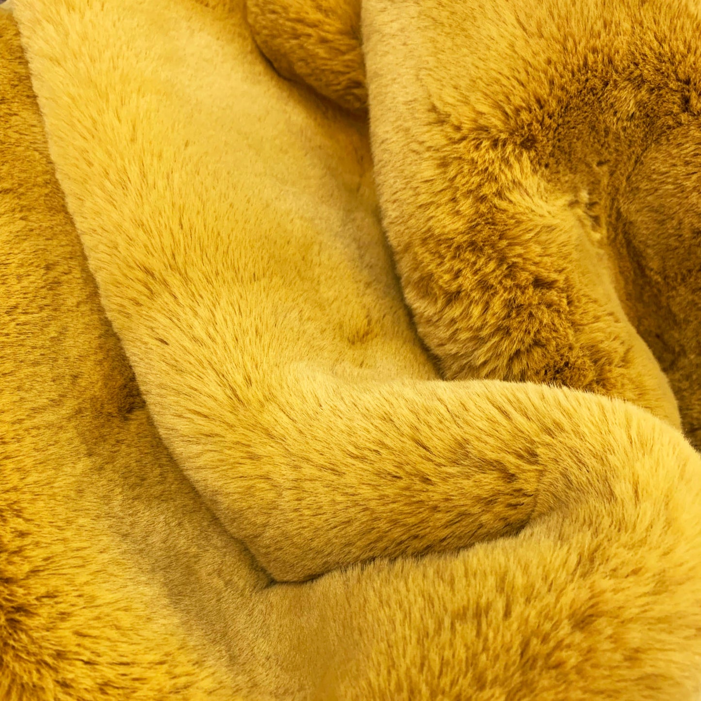 Chinchilla Feel Faux Fur Area Rug Honey Gold