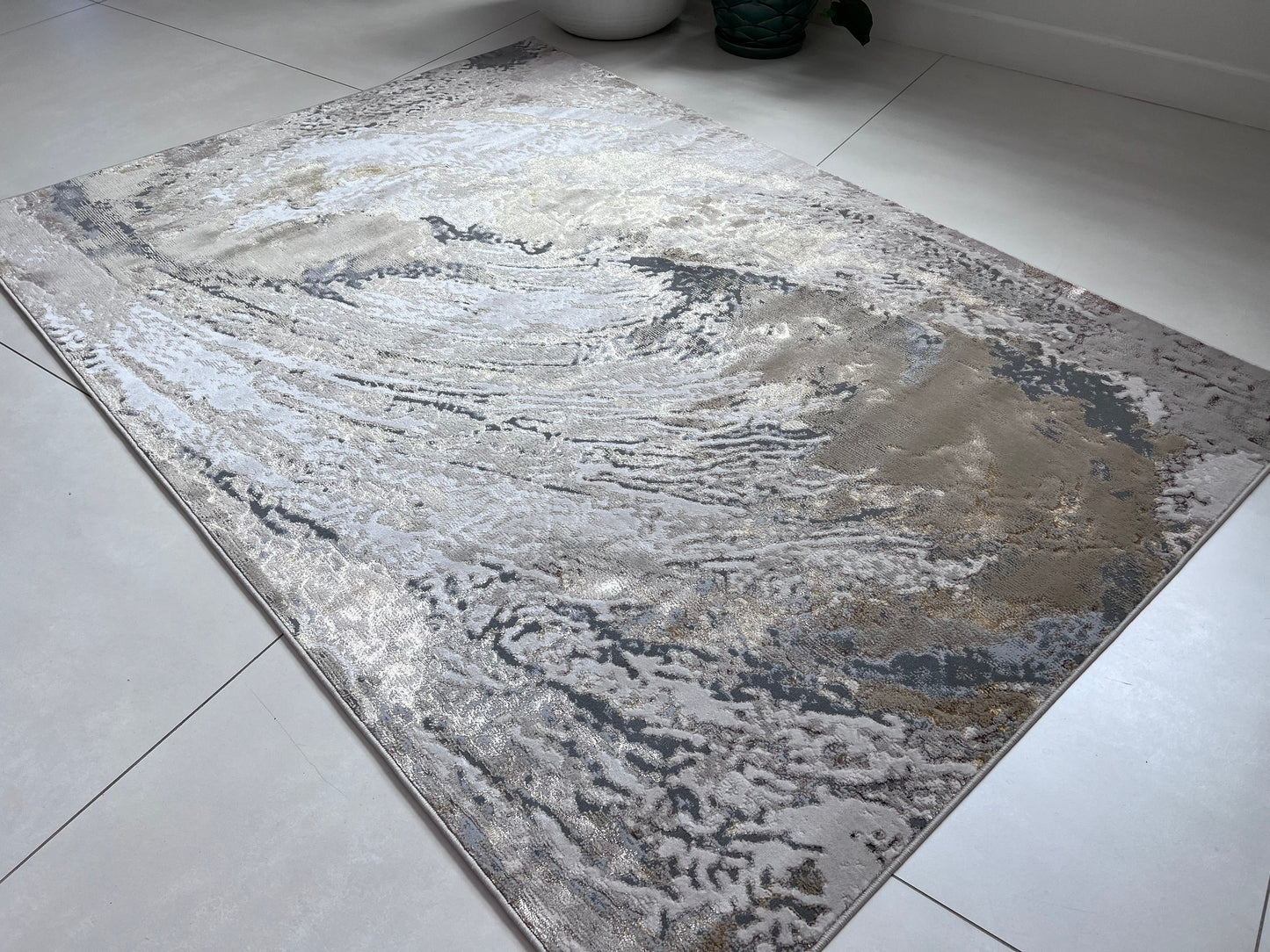 Maximus Cyclone Indoor | Outdoor Area Rug, Gray & Platinum