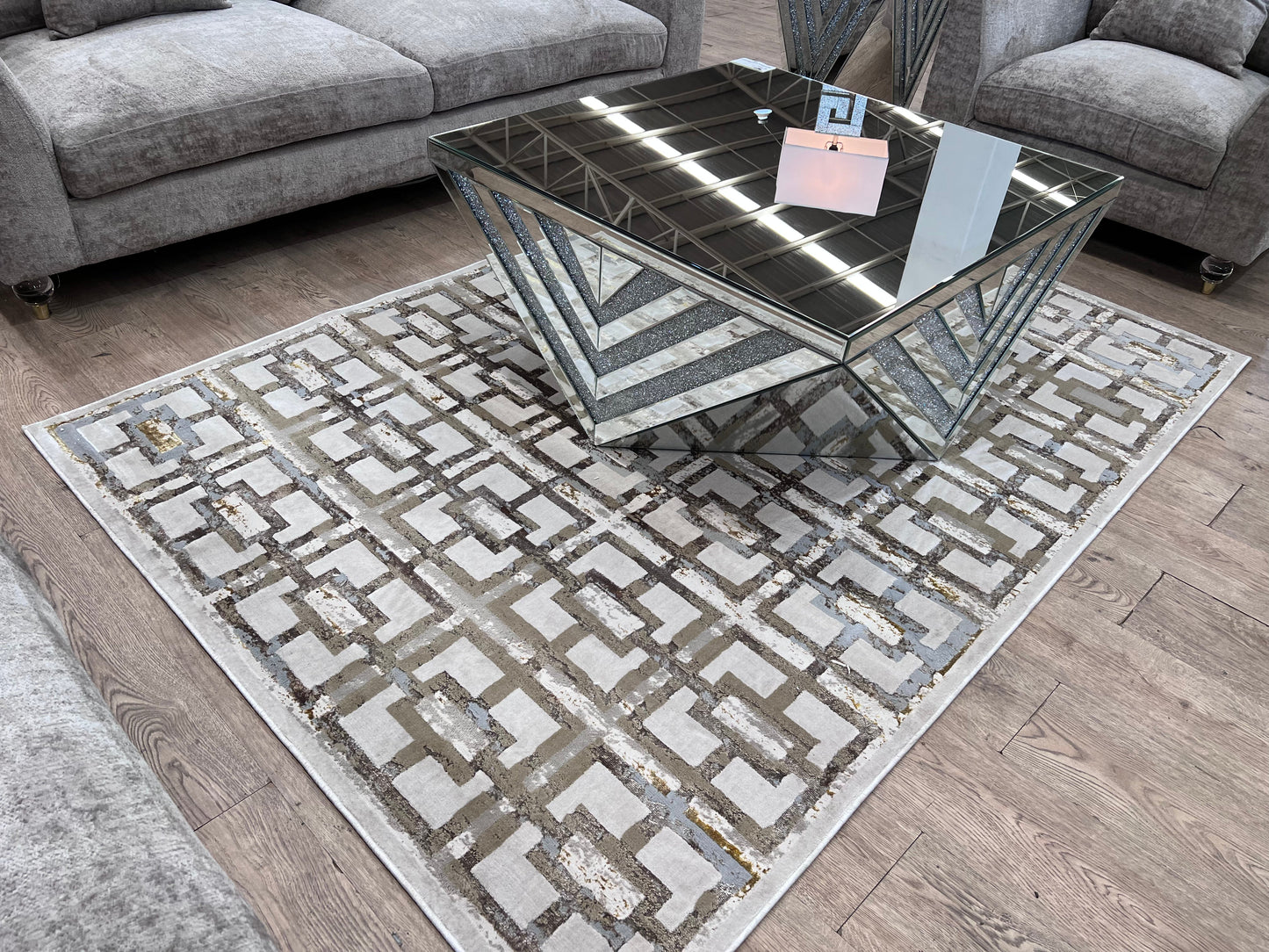 Maximus Fortress Indoor | Outdoor Area Rug, Beige & Gold