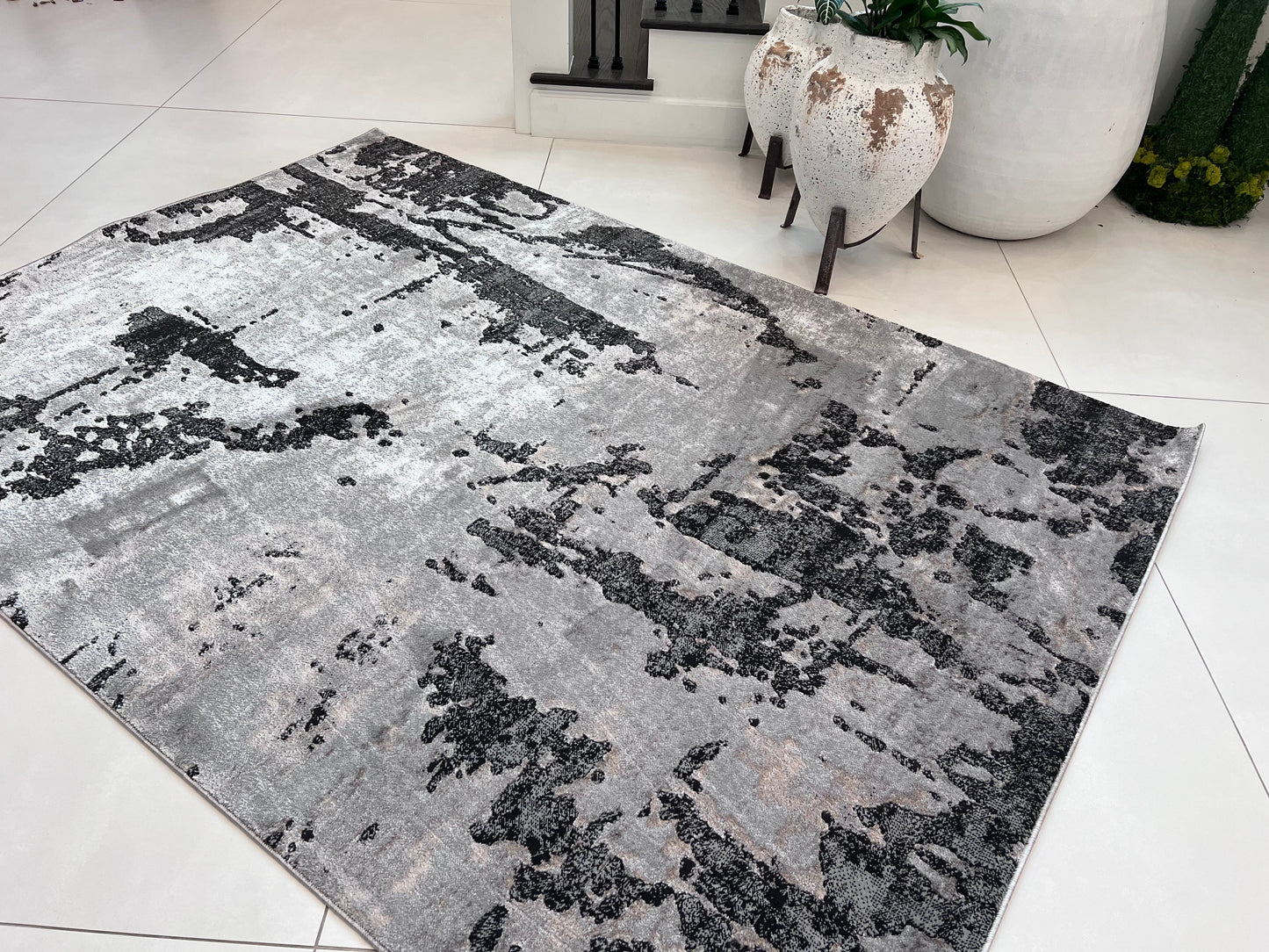 Devo Rematerialize Area Rug, Platinum & Gray