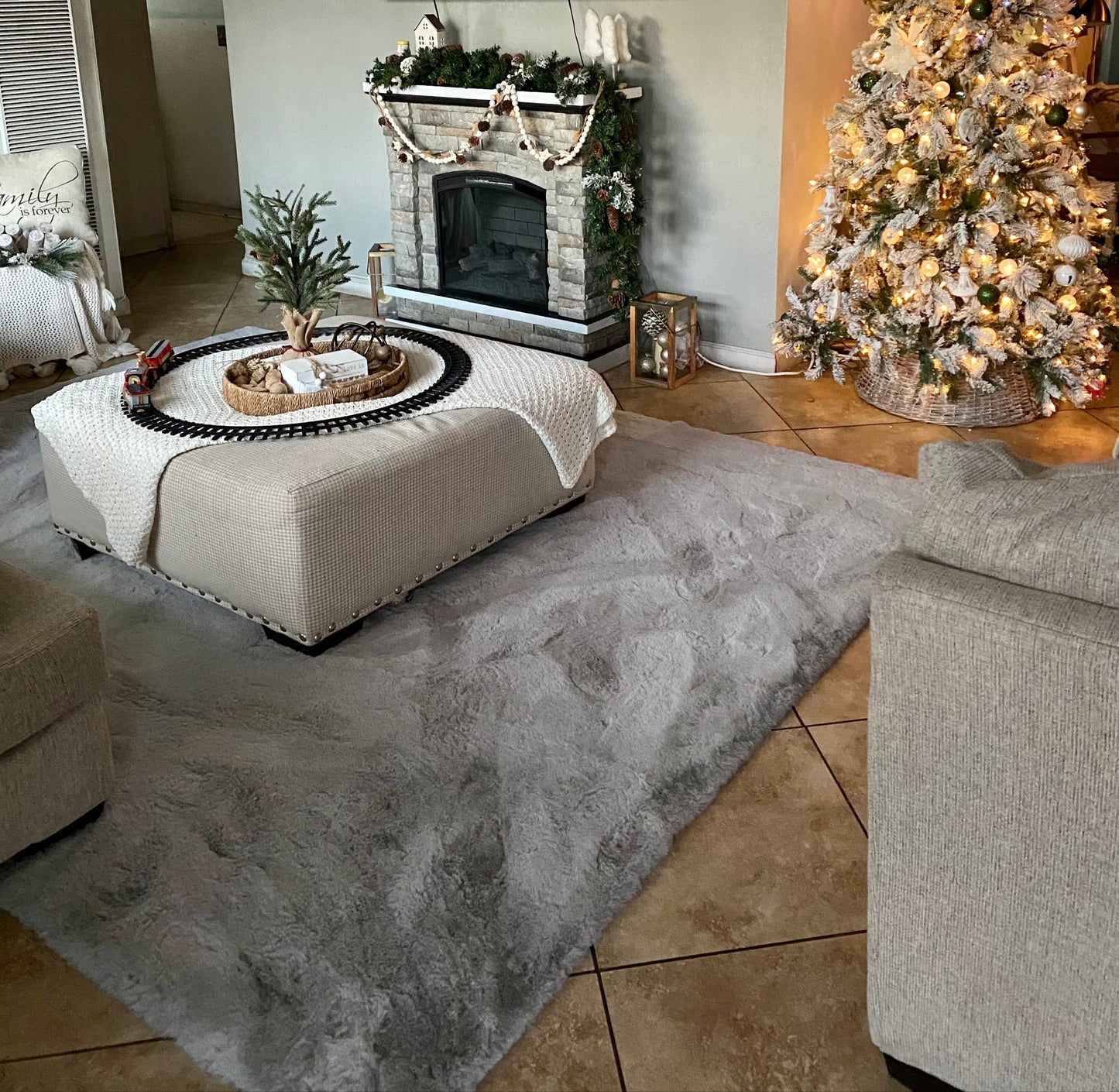 Luxury Faux Chinchilla Fur Area Rug, Assorted Colors