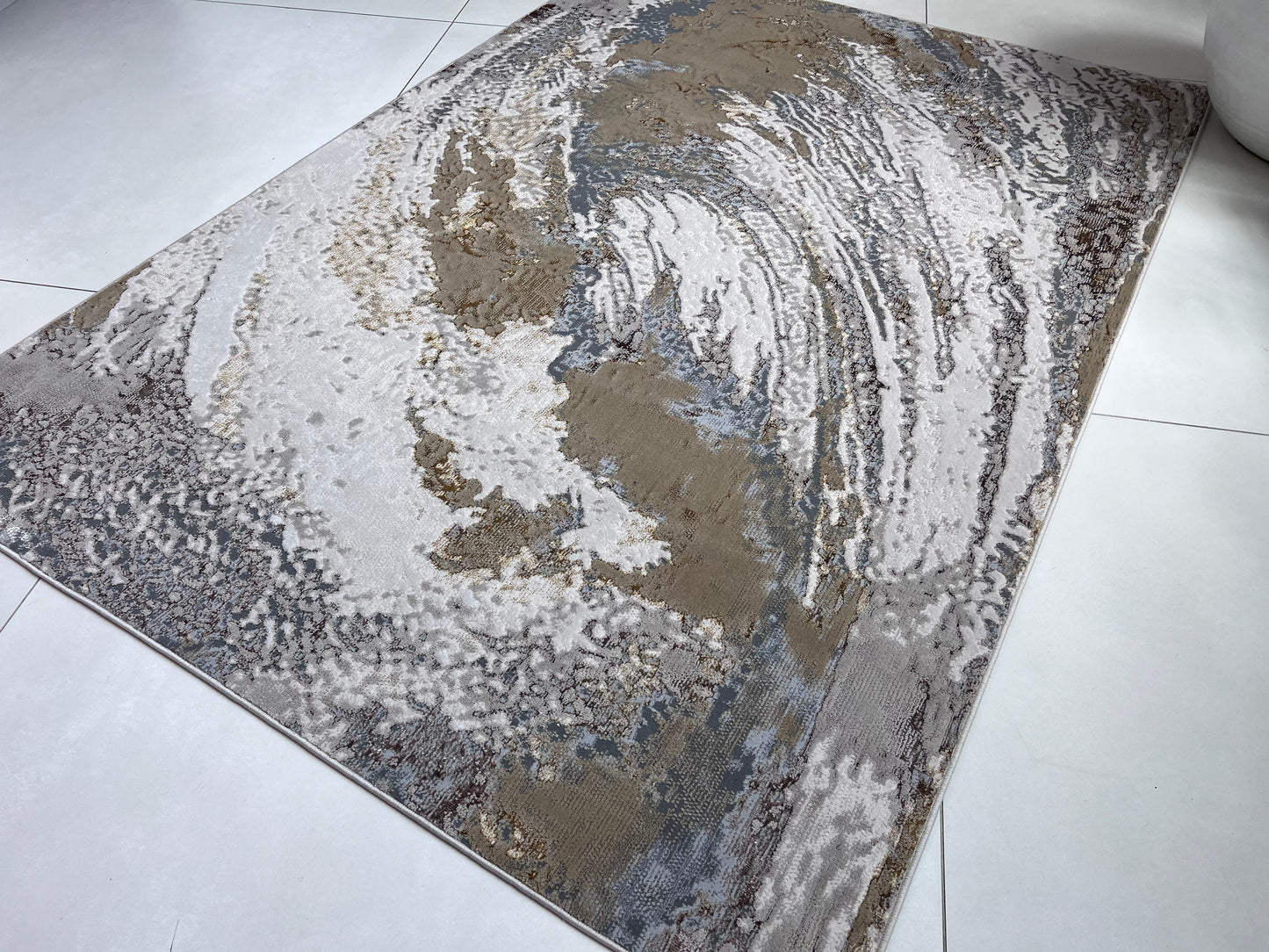 Maximus Cyclone Indoor | Outdoor Area Rug, Gray & Platinum