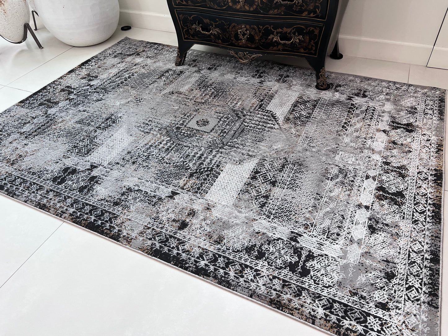 Devo Sacred Temple Area Rug, Platinum & Gray