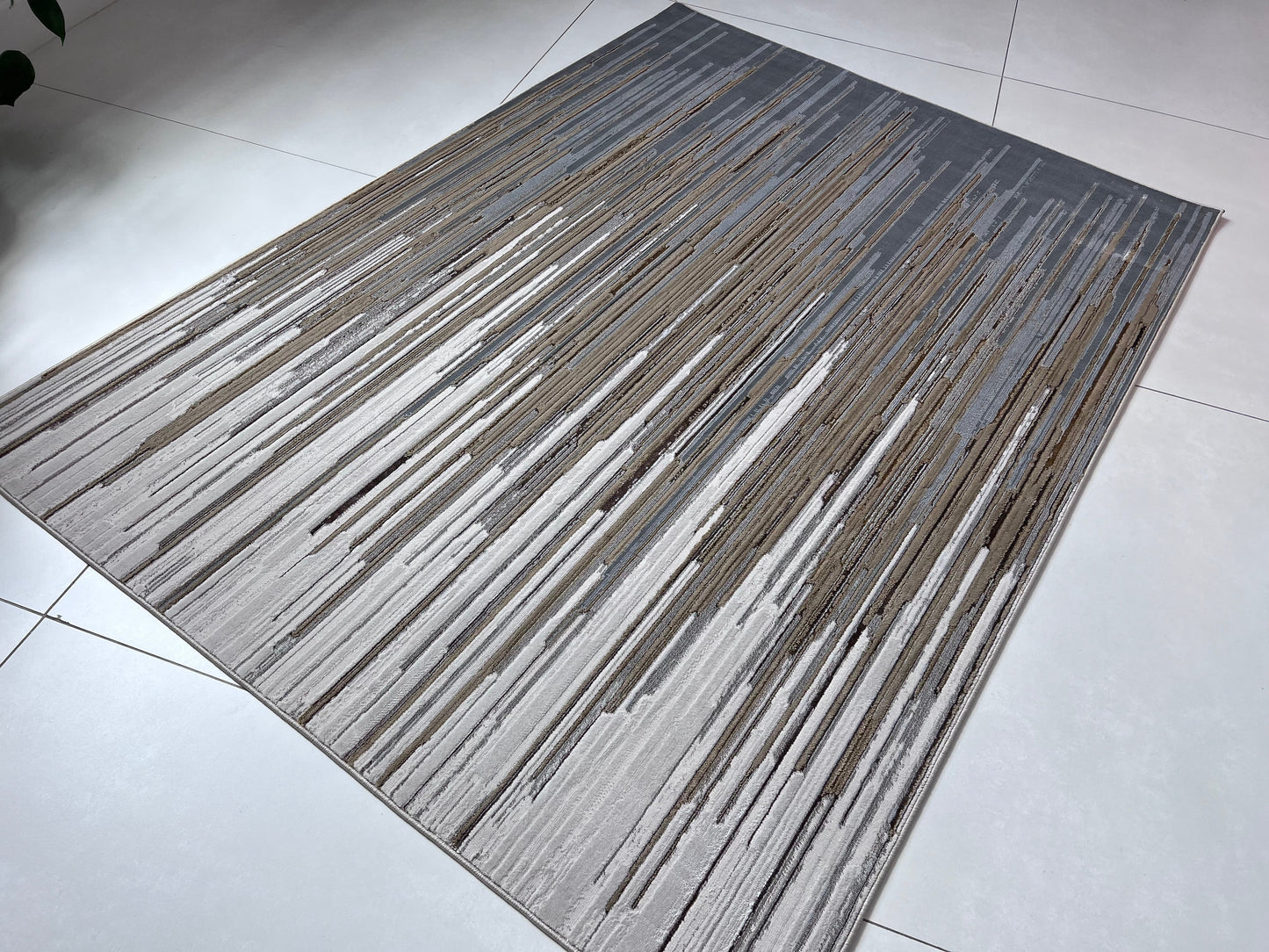 Maximus Harmonic Frequency Indoor | Outdoor Area Rug, Gray & Platinum