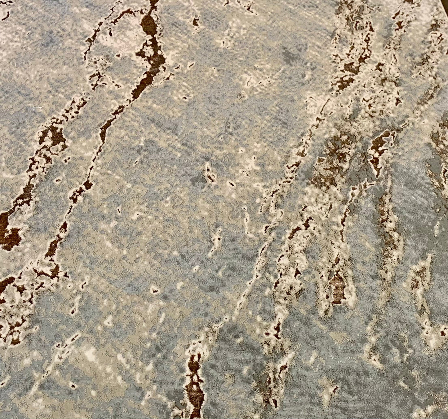 Maximus Fissure Patina Indoor | Outdoor Area Rug, Silver & Platinum