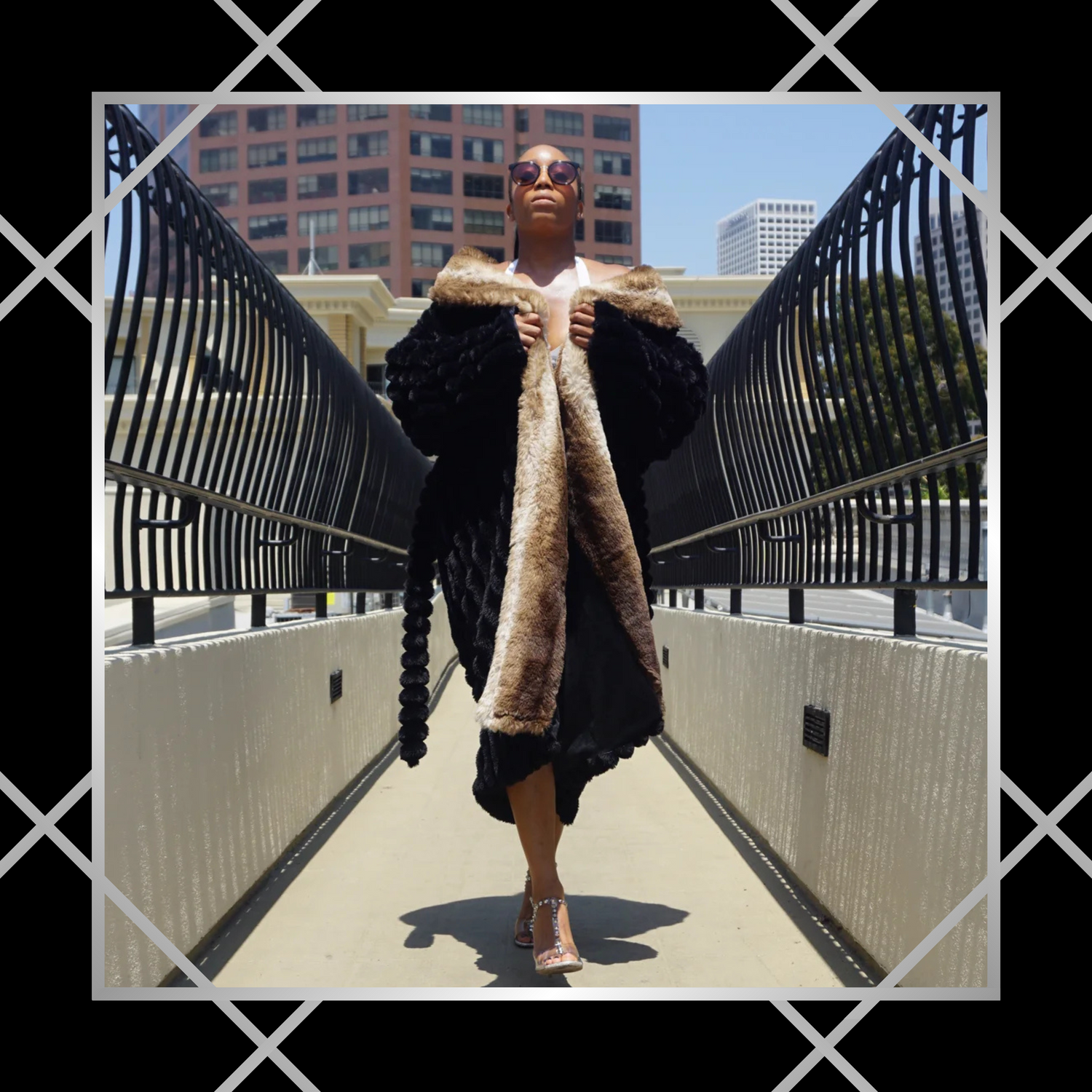 Luxury Robes: Experience the ultimate in comfort and indulgence with our Luxury Robes collection. This carefully curated assortment features sumptuous, high-quality robes designed to elevate your lounging experience.