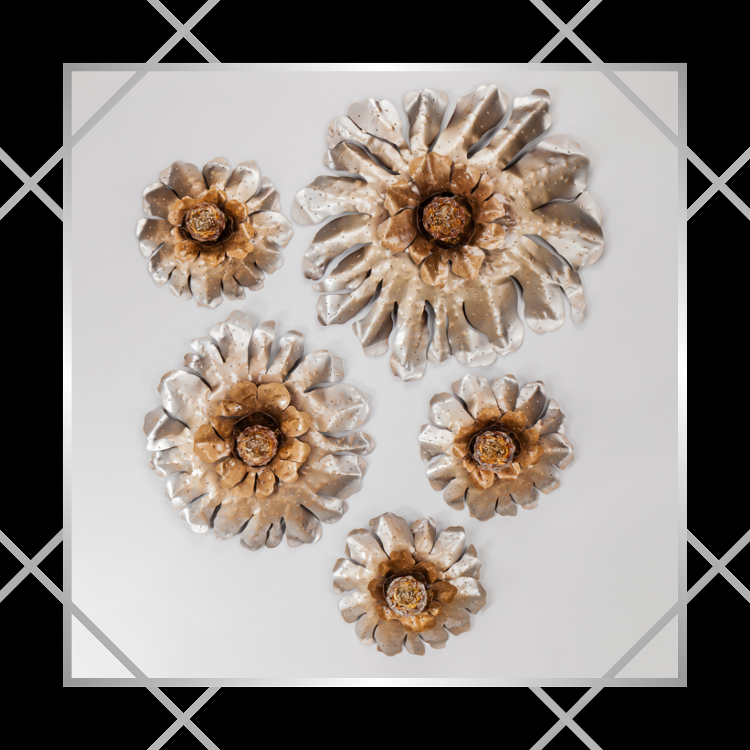 Wall Accents: Discover a variety of decorative pieces designed to enhance the ambiance and character of any room, from elegant metal sculptures and rustic wooden plaques to charming wall hangings and decorative accents.