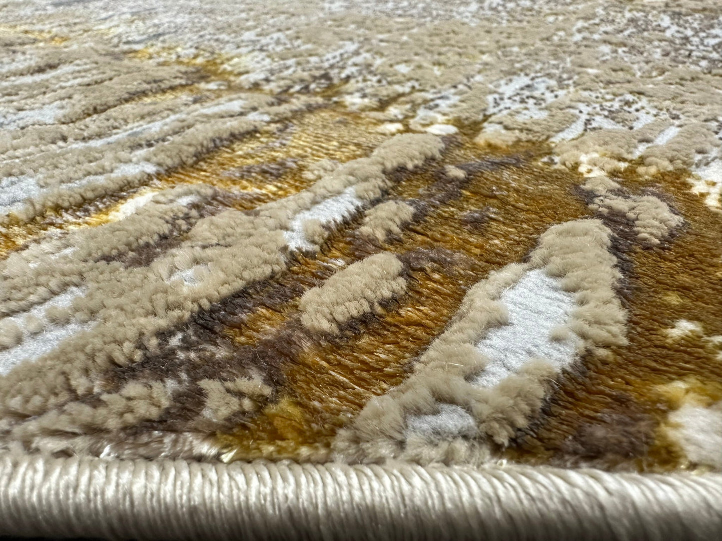 Maximus Harmonic Aura Indoor | Outdoor Area Rug, Beige & Gold