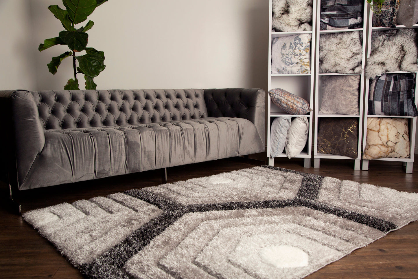 Sorrento 3D Honeycomb Shield Shag Area Rug, Silver