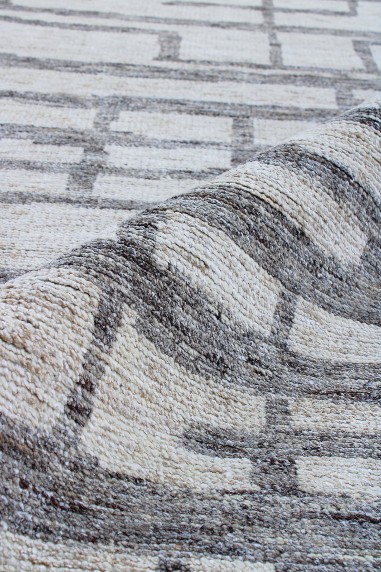 Finite Mosaics, Eternity Puzzle Area Rug, Ivory & Gray