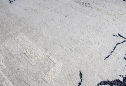 Finite Mosaics, Fractured Luster Area Rug, Ivory & Black