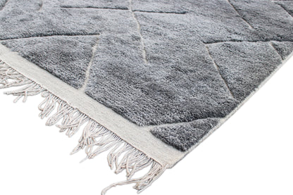 Finite Mosaics, Twisted Labyrinth Area Rug, Gray