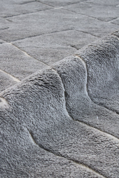 Finite Mosaics, Twisted Labyrinth Area Rug, Gray