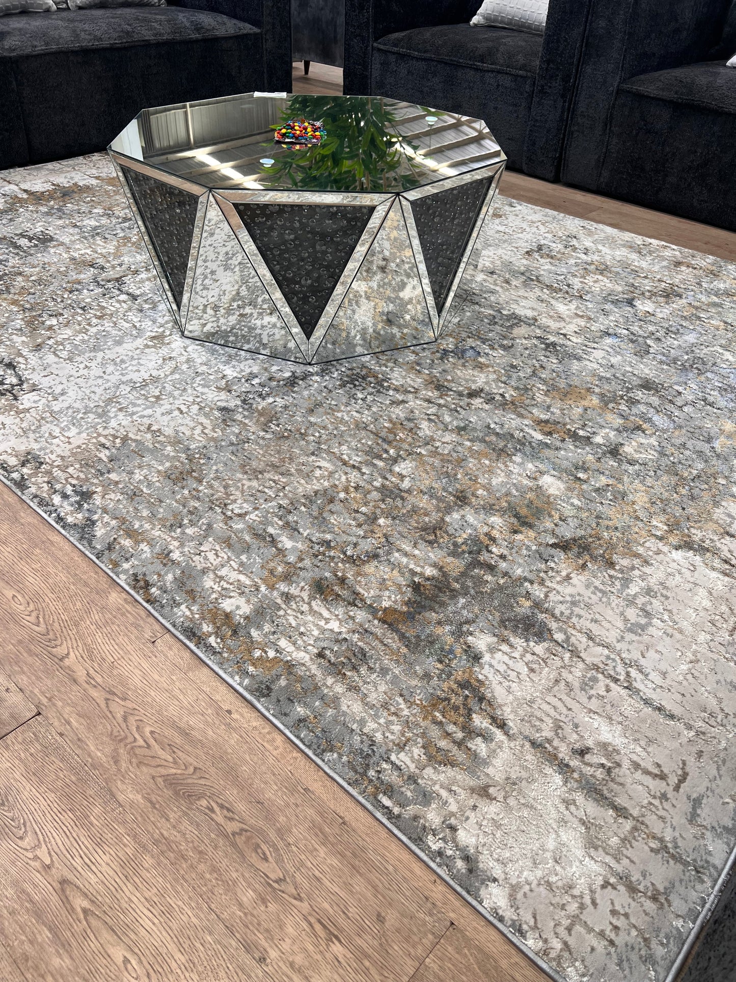 Devo Dematerialize Area Rug, Platinum & Earth