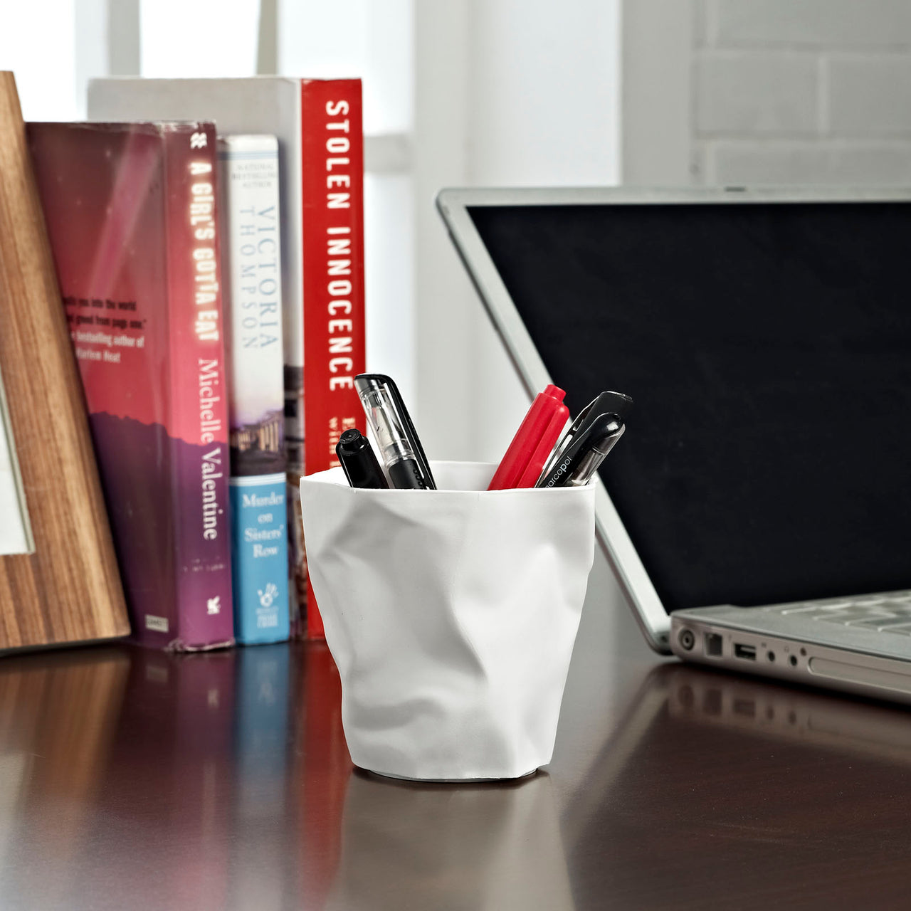 Lava Pencil Holder, White