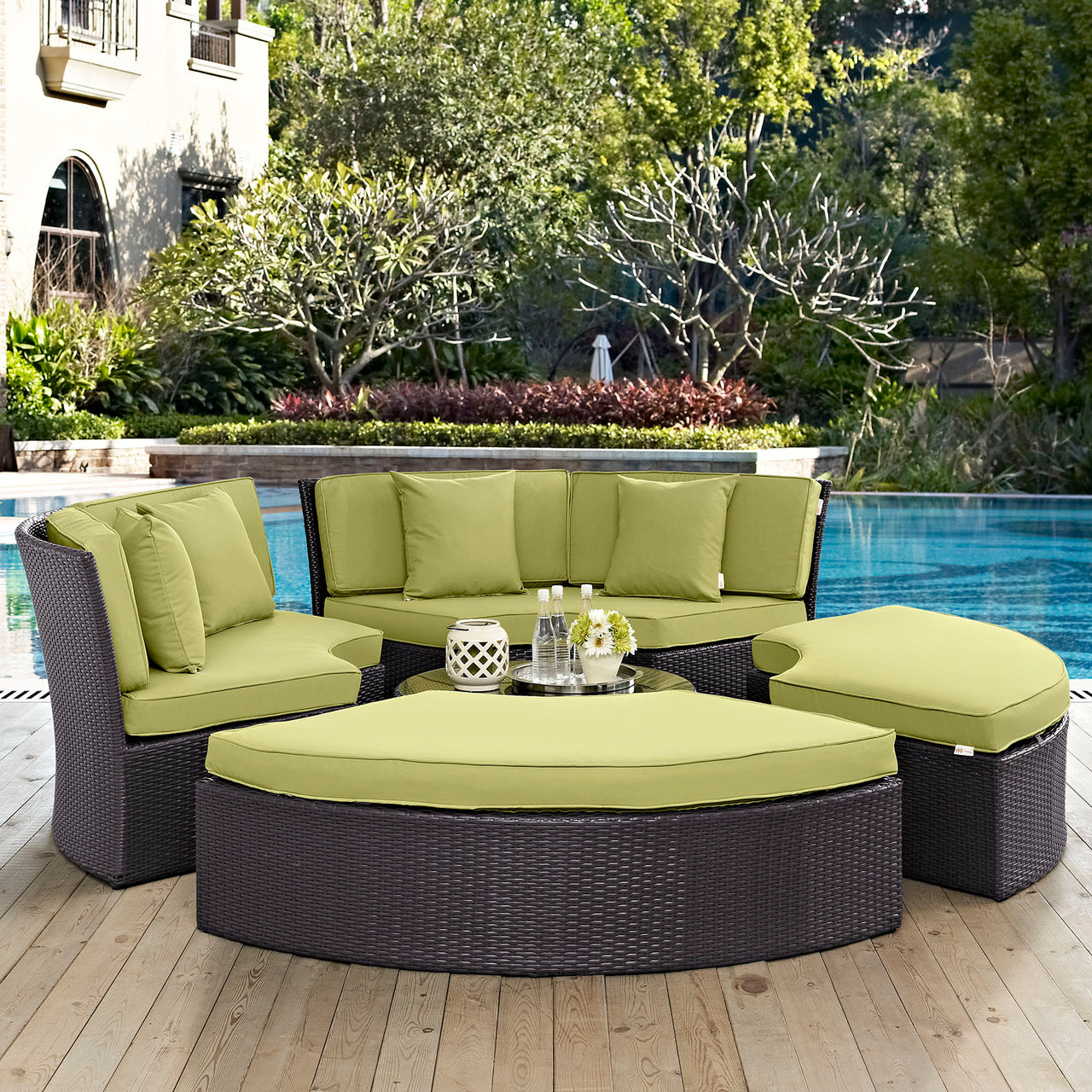 Convene Circular Outdoor Patio Daybed Set, Espresso & Peridot