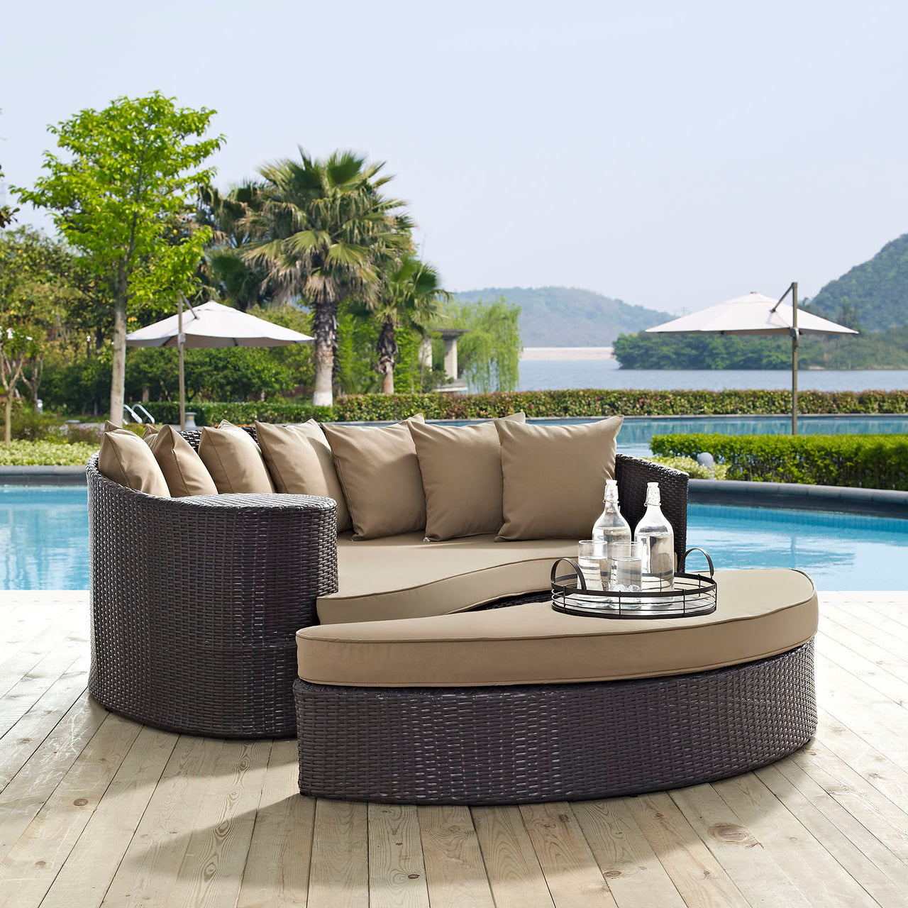 Convene Outdoor Patio Daybed, Espresso & Mocha