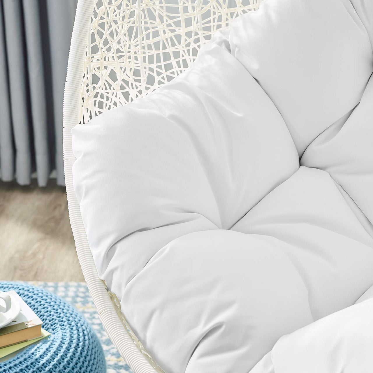 Shell Alfresco Swing Chair w/ Stand, White