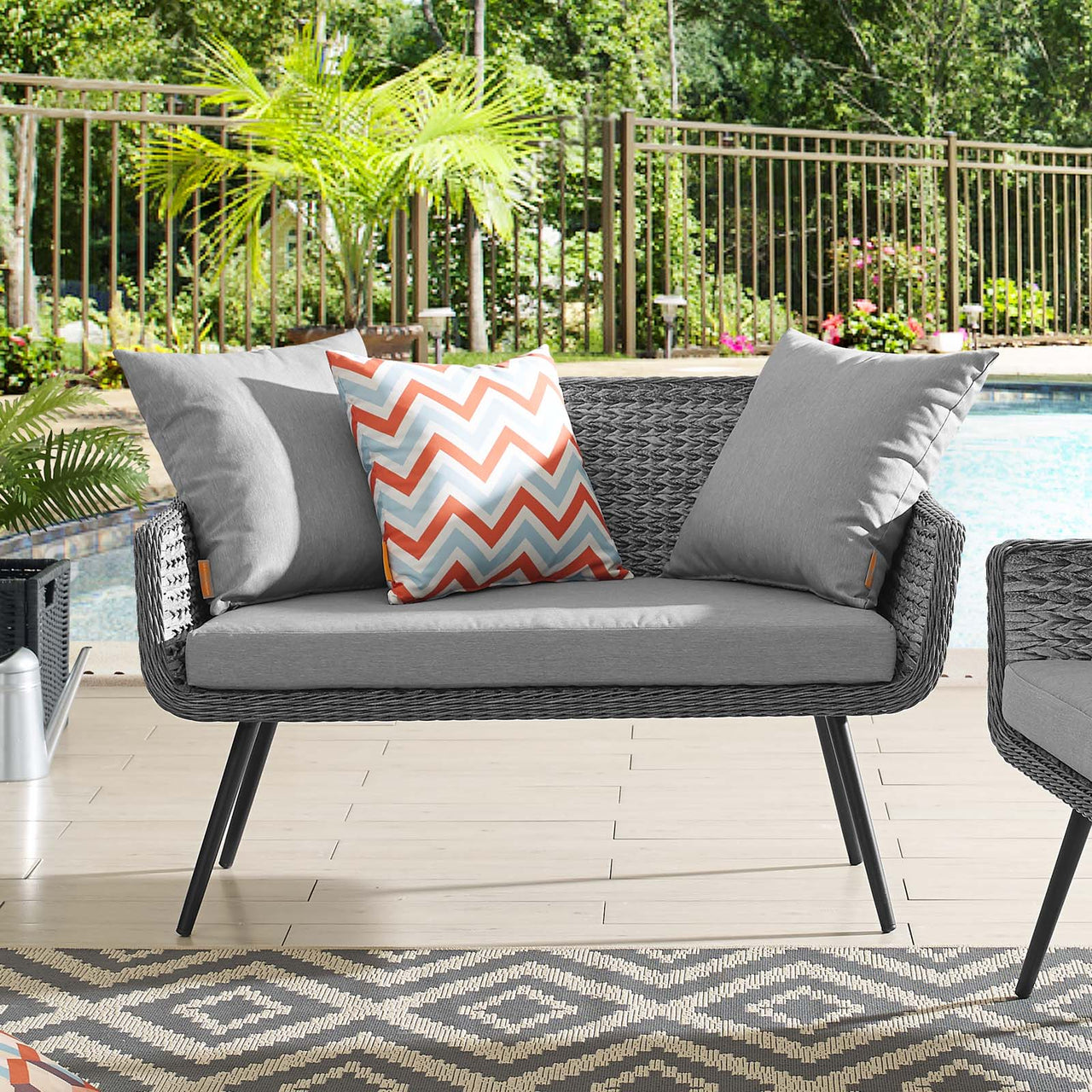 Stratus Alfresco Woven Loveseat, Gray