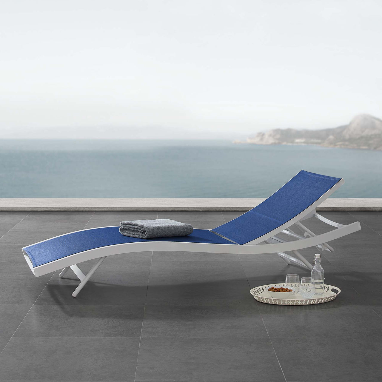 Dive Alfresco Chaise Sunlounger, White & Navy