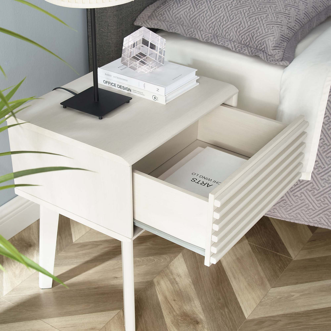 Ventra End Table, White