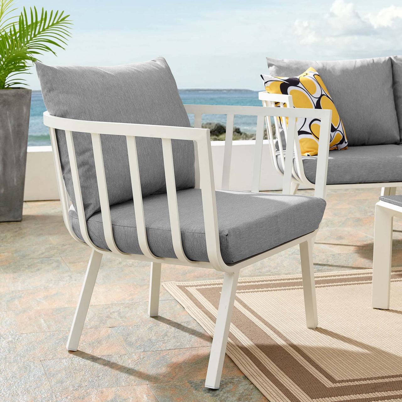 Ocevara Alfresco Armchair, White & Gray