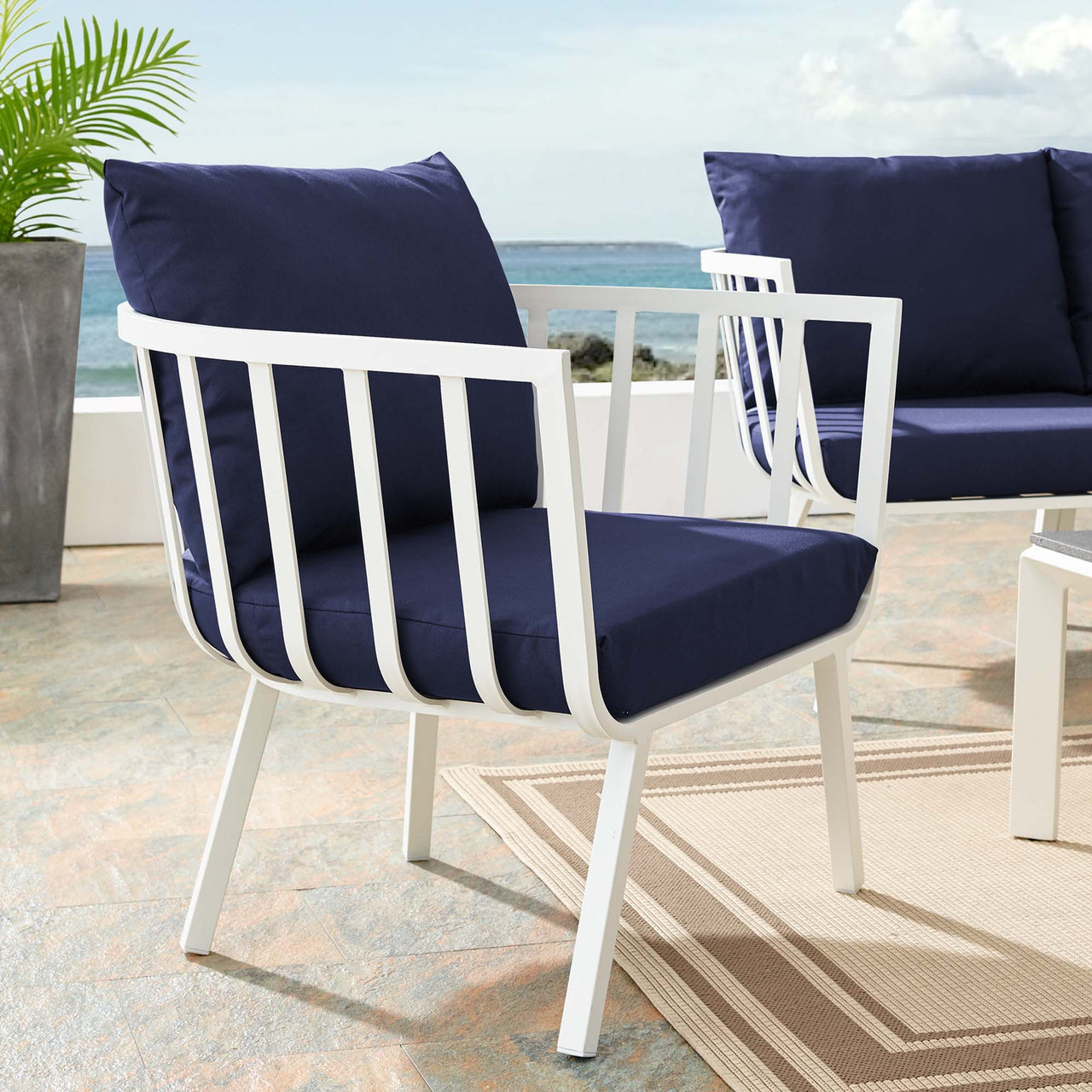 Ocevara Alfresco Armchair, White & Navy
