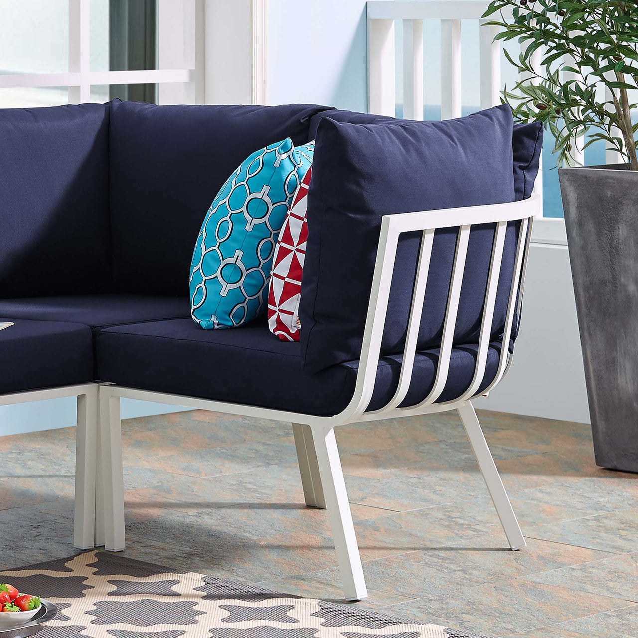 Ocevara Alfresco Corner Chair | Outdoor Modular Sectional Component, White & Navy