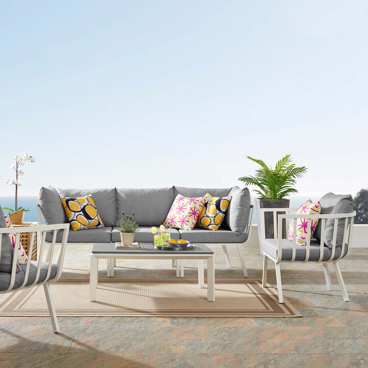 Ocevara 5-Piece Alfresco Lounge Set C , White & Gray
