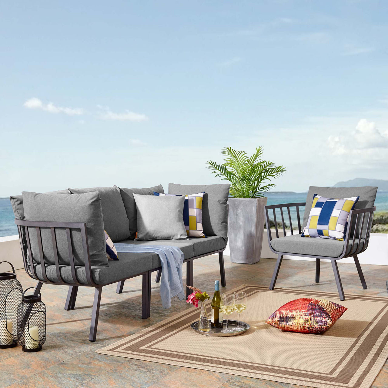 Ocevara 4-Piece Alfresco Lounge Set A, Gray & Charcoal