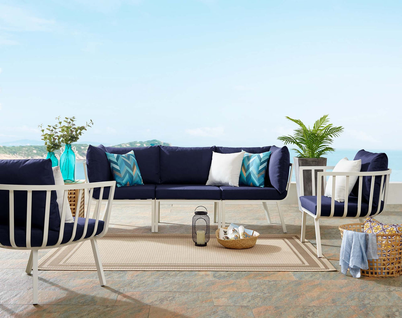 Ocevara 4-Piece Alfresco Lounge Set A, White & Navy