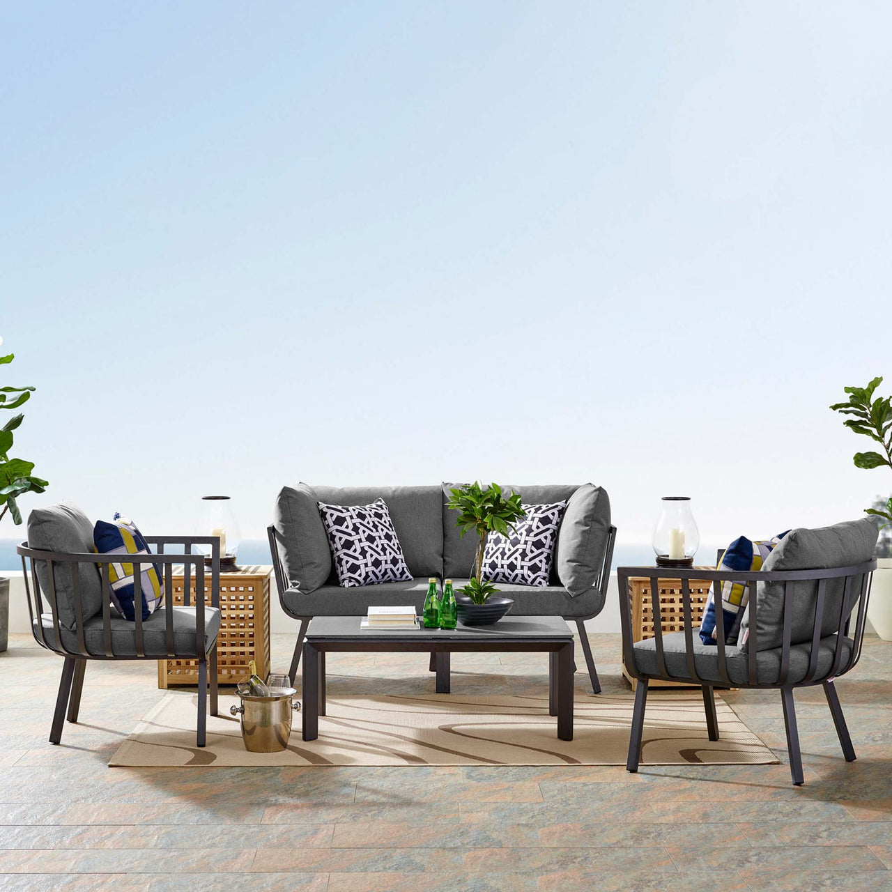 Ocevara 5-Piece Alfresco Lounge Set D , Gray & Charcoal