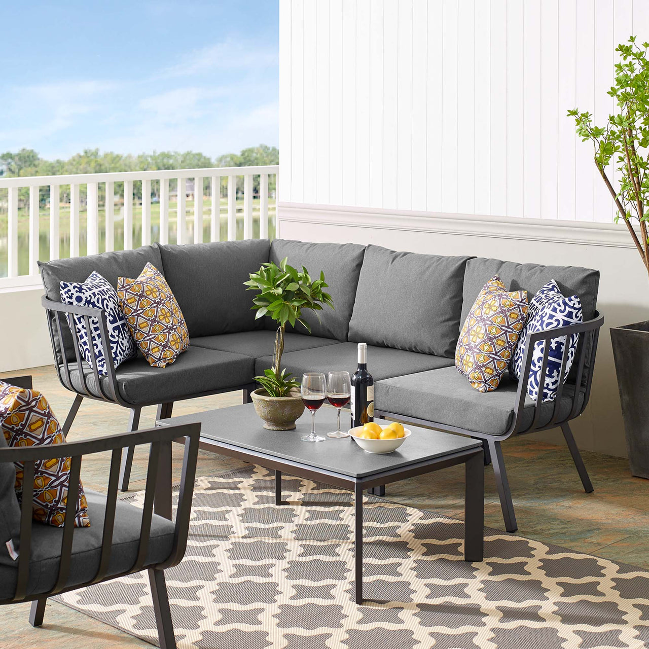 Ocevara 5-Piece Alfresco Lounge Set B, Gray & Charcoal
