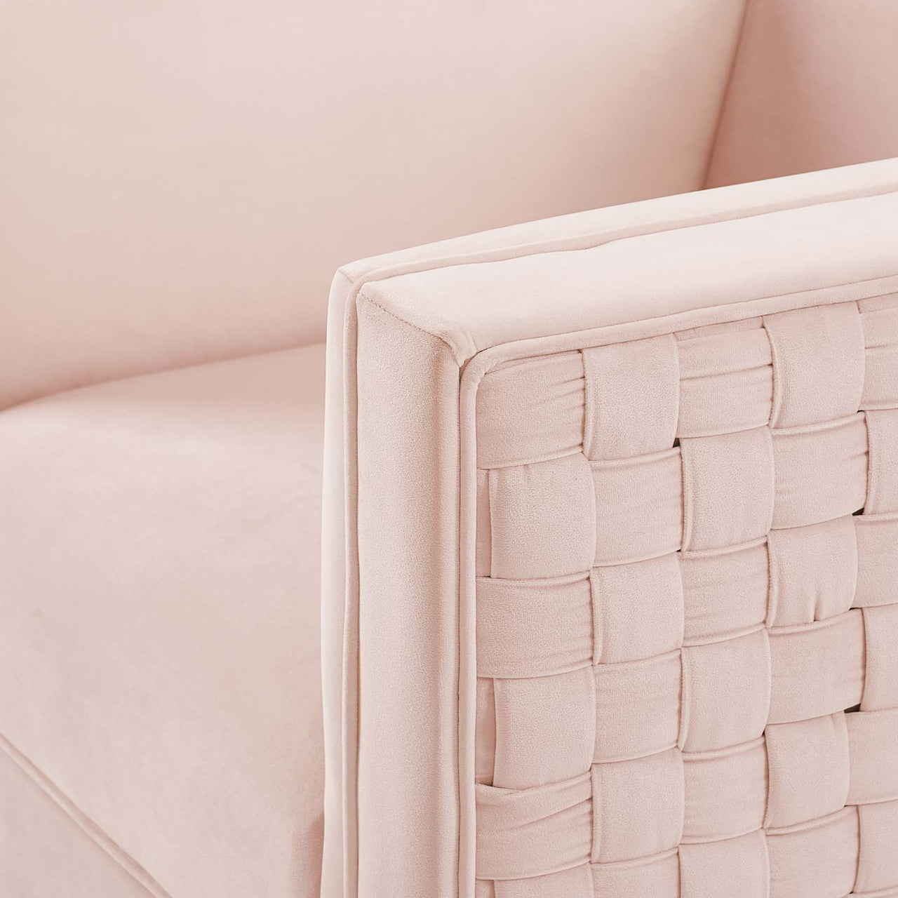 Valorae Velvet Armchair, Pink