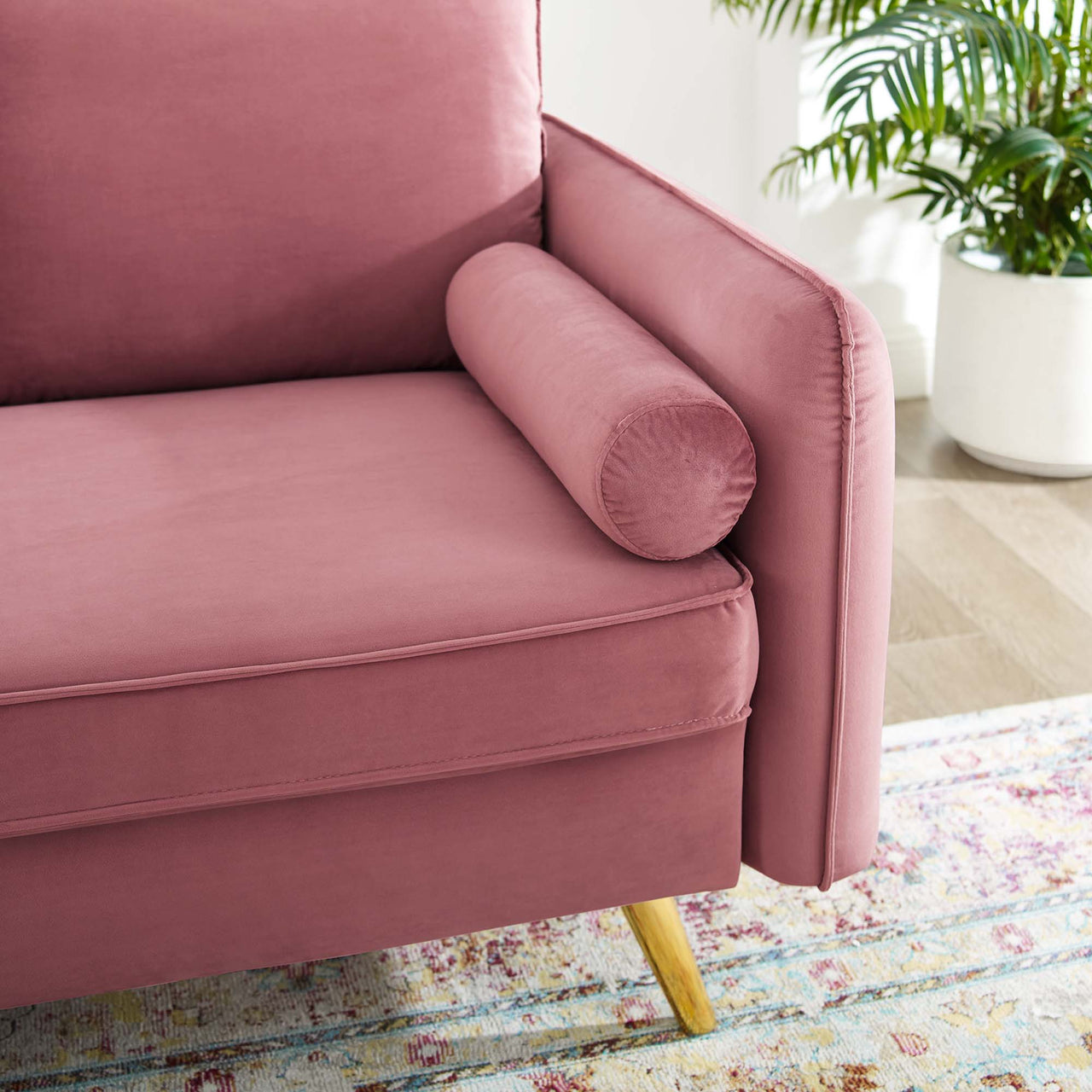 Marindi Plush Velvet Loveseat, Dusty Rose