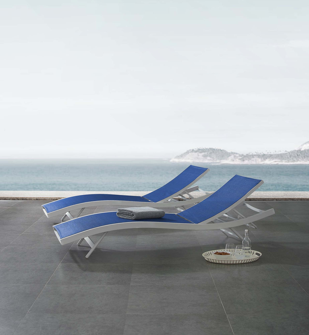 Dive Alfresco Chaise Sunlounger Set of 2, White & Navy