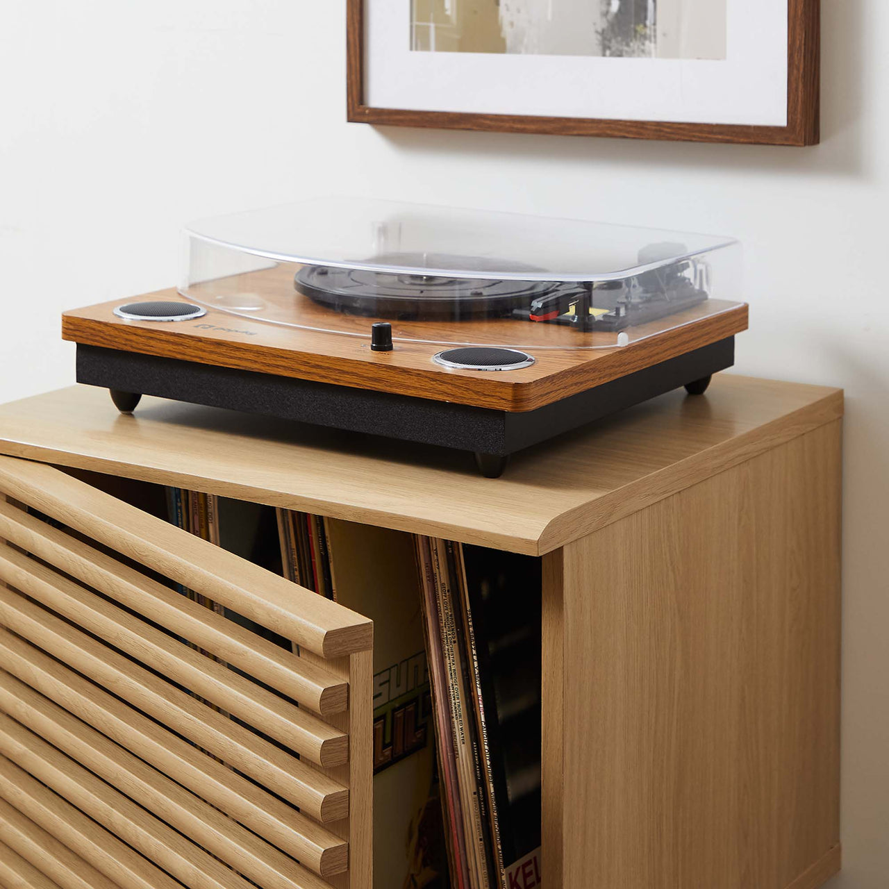 Ventral Vinyl Cabinet, Small, Oak