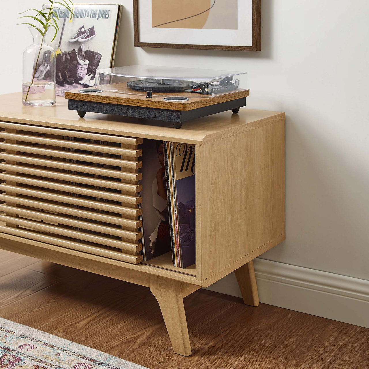 Ventral Vinyl Cabinet, Medium, Oak