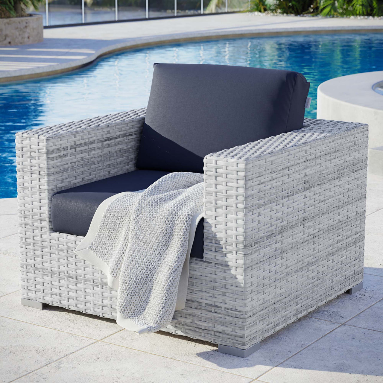 Conversation Alfresco Armchair, Light Gray & Navy