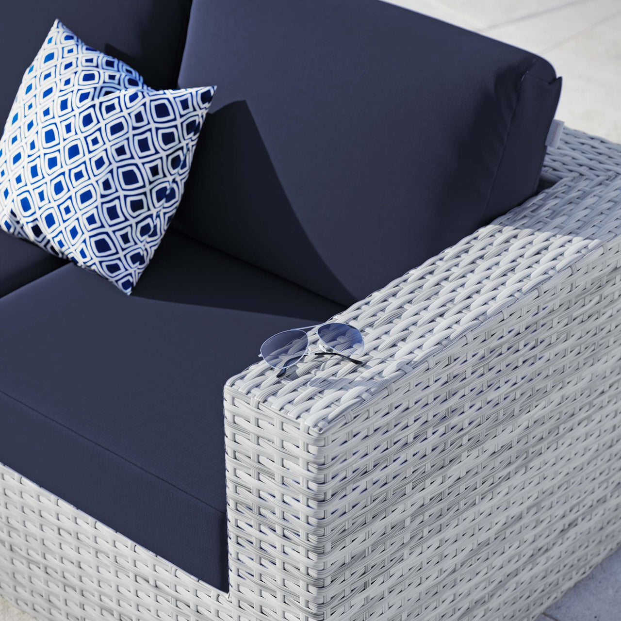 Conversation Alfresco Right-Arm Loveseat | Outdoor Modular Sectional Component, Light Gray & Navy