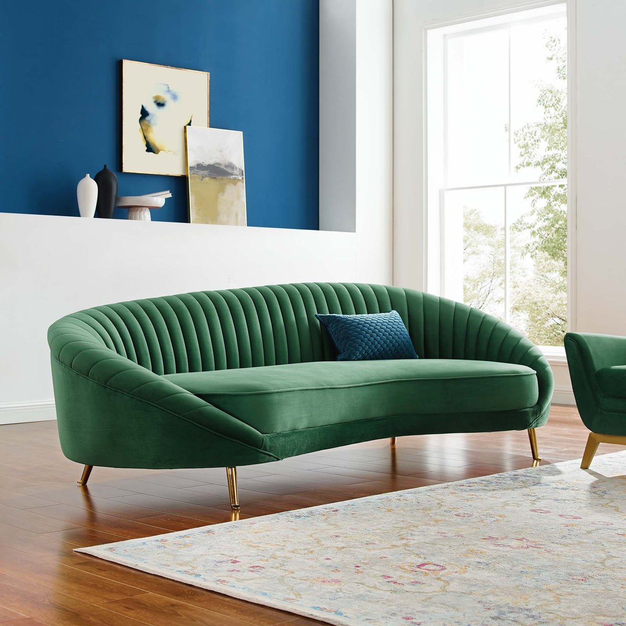 Vauxlyn Upholstered Velvet Sofa, Emerald