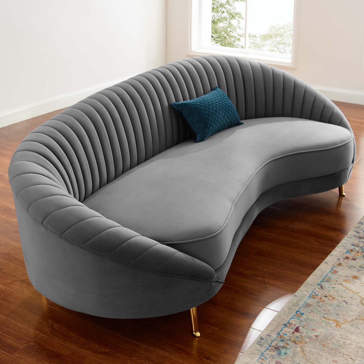 Vauxlyn Upholstered Velvet Sofa, Gray