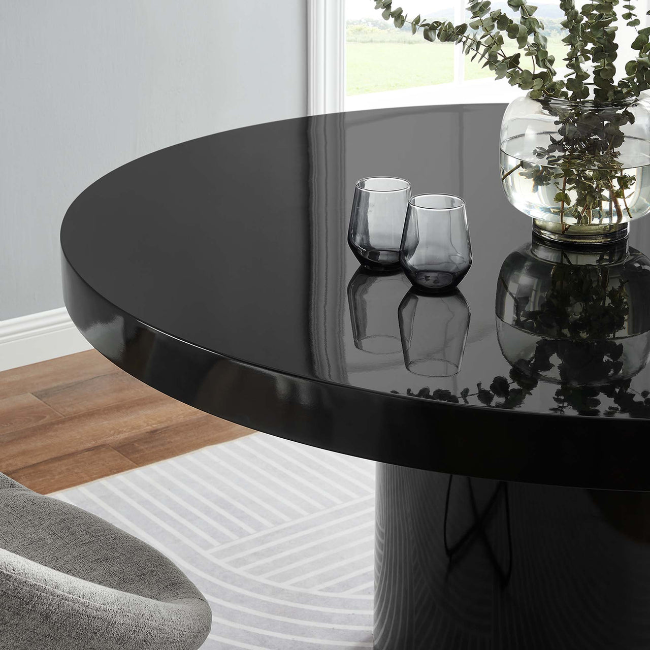 Orrin Round Dining Table, Black