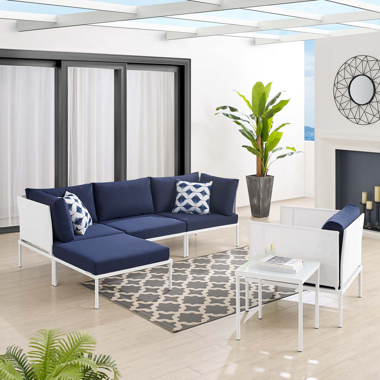 Harmonize 6-Piece Sunbrella® Alfresco Seating Set, White & Navy