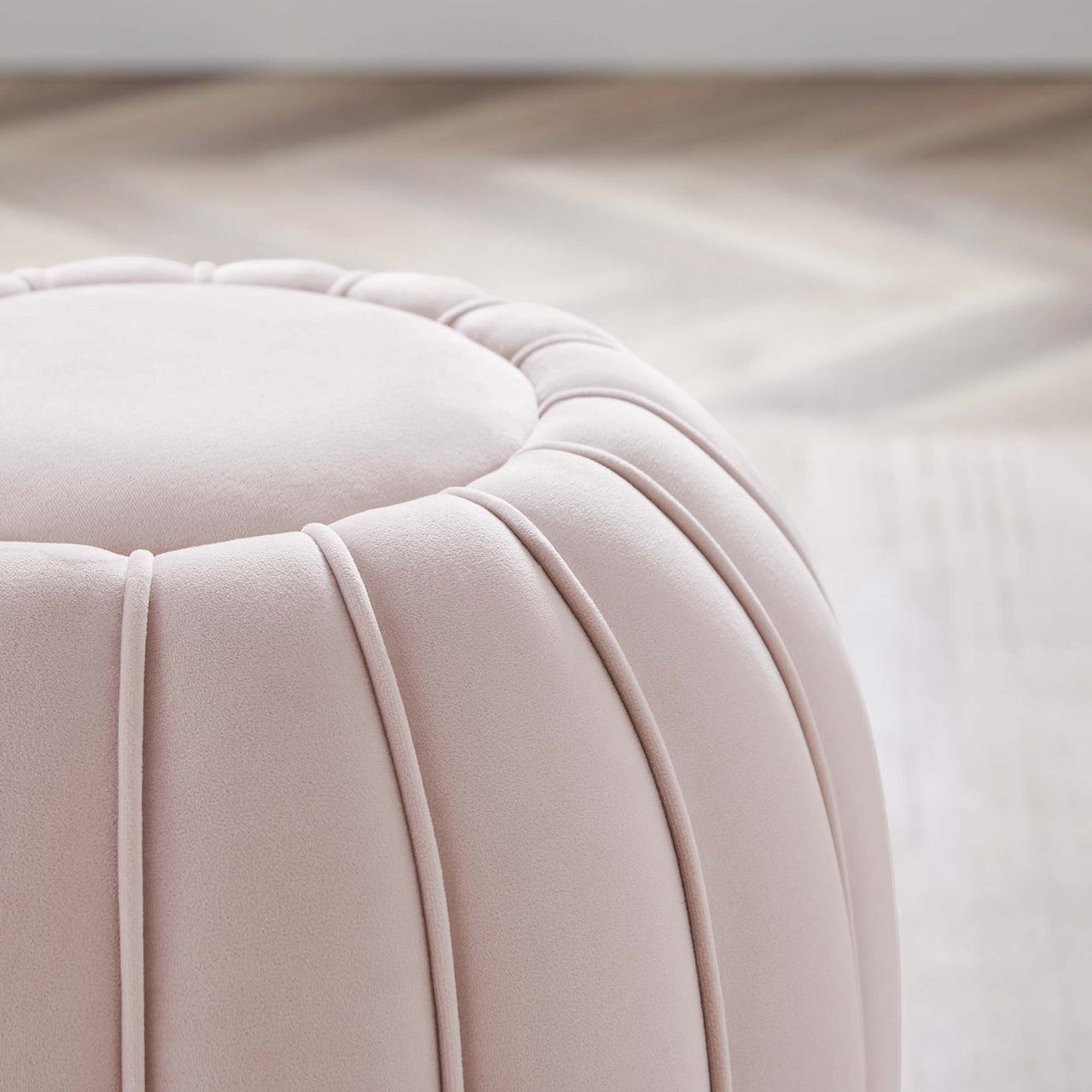 Serenta Velvet Ottoman, Pink