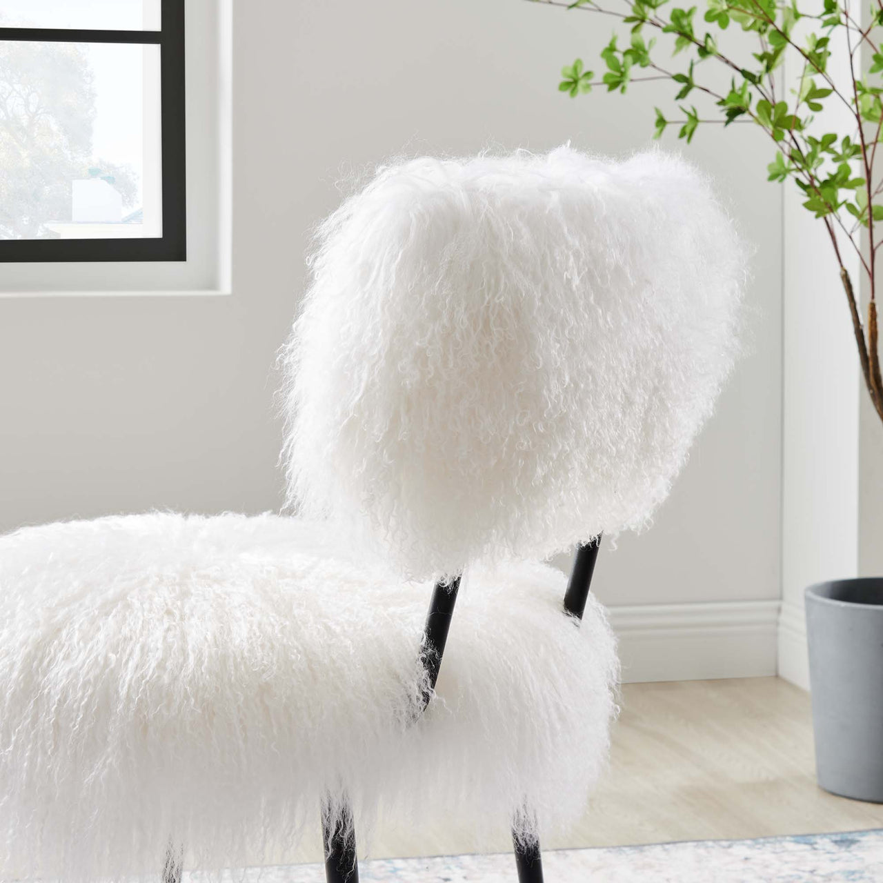 Ovelissa Woolen Pelt Chair, White