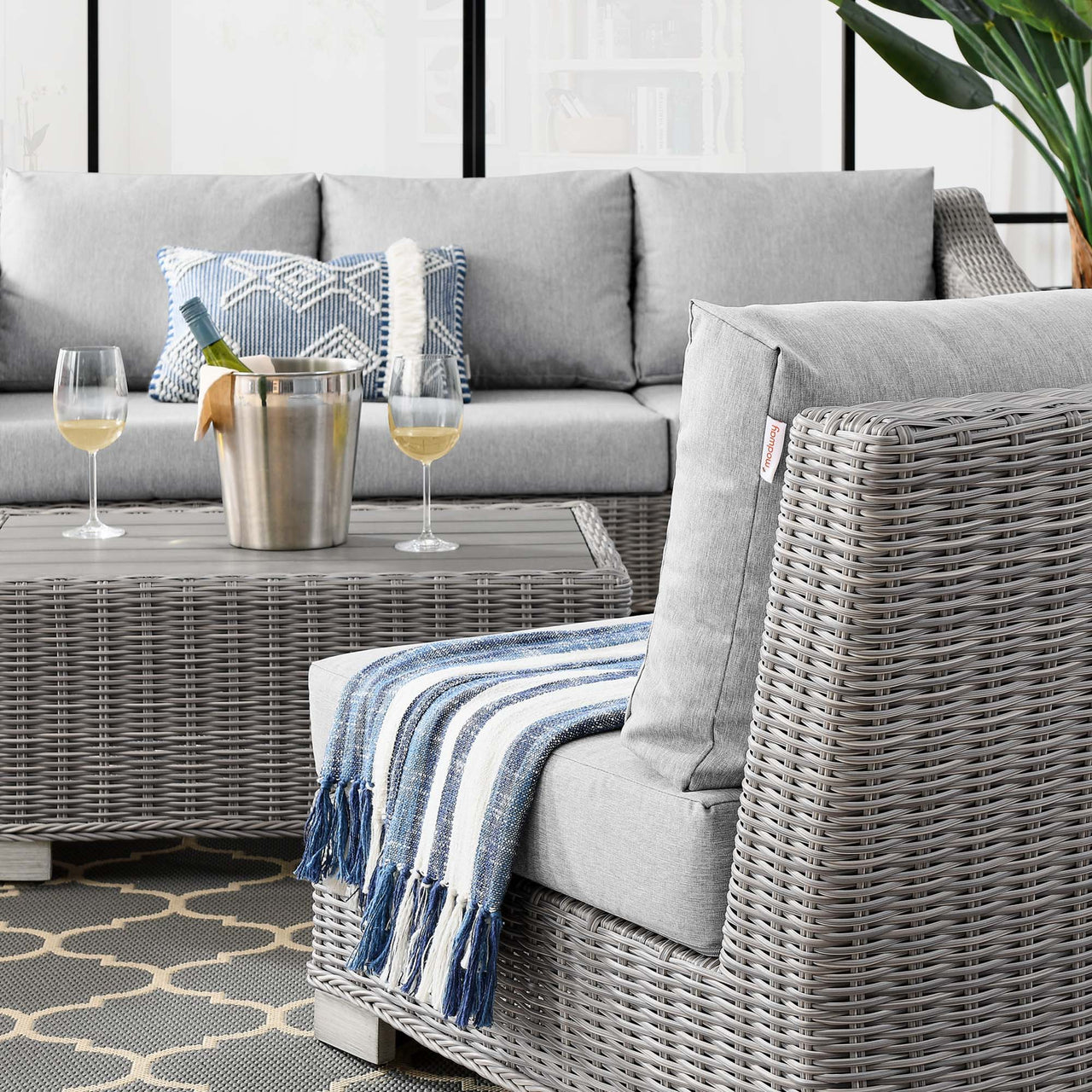 Corvara 5-Piece Alfresco Woven Furniture Set, Light Gray & Gray
