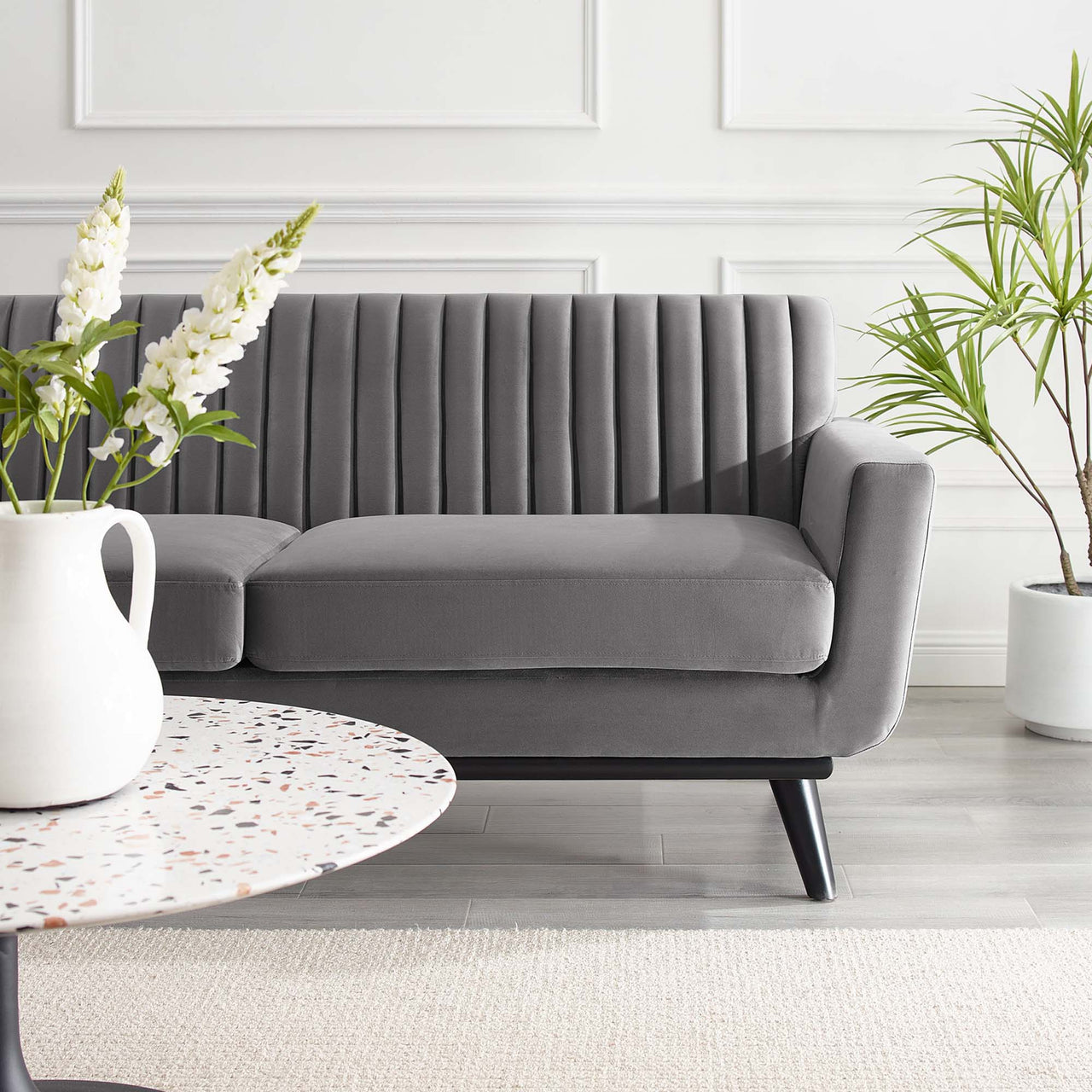Rendezvous Velvet Loveseat, Gray