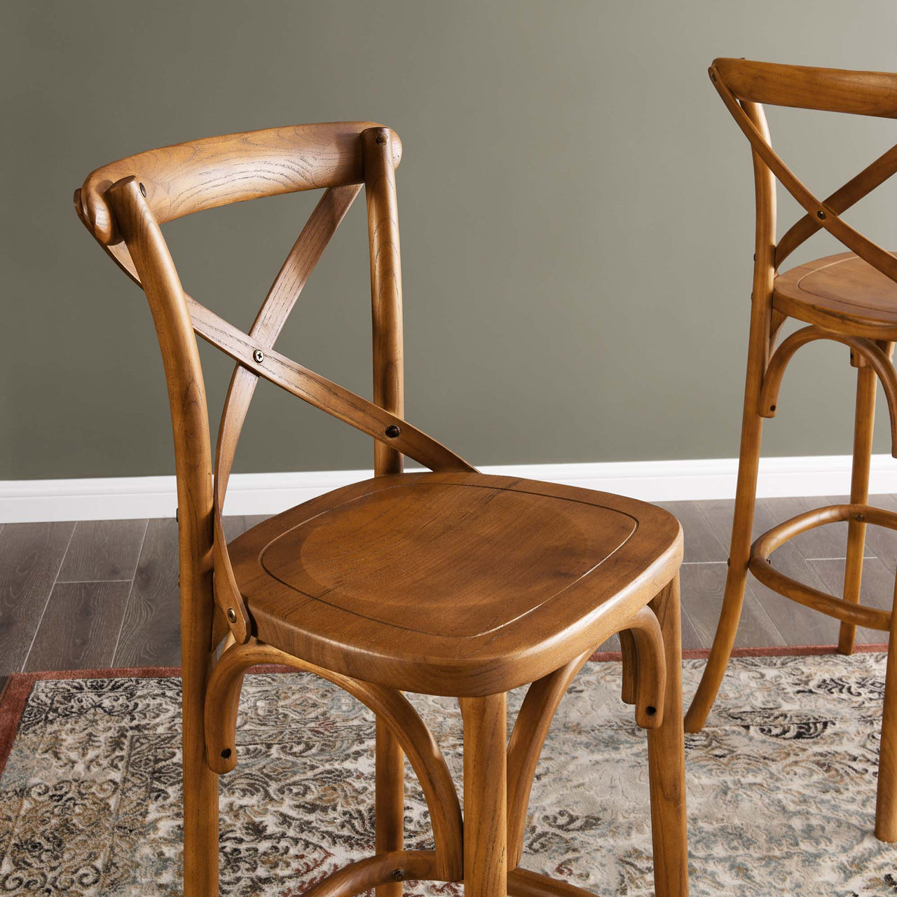 Countryside-Chic Bar Stool, Walnut